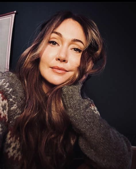 A place to admire the beauty of Jessica Chobot